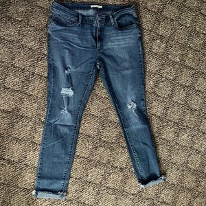 Levi Destroyed Skinny Jeans